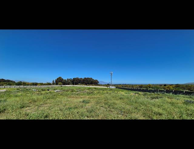 29,000M² INDUSTRIAL YARD FOR SALE IN CAPE FARMS